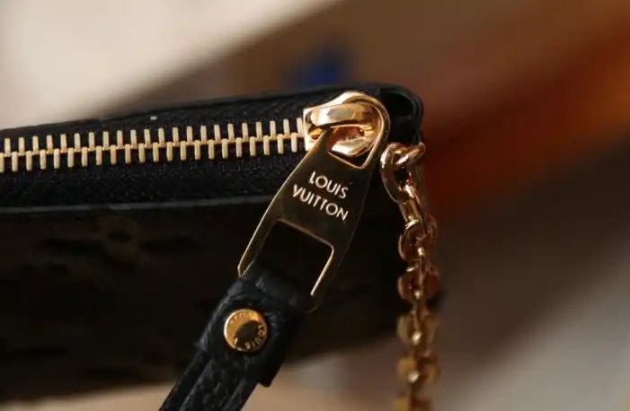 LV Wallets 4206A-4530