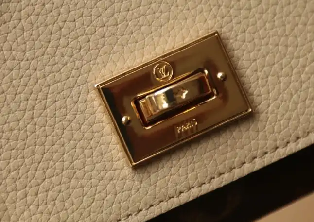 LV Wallets 4206A-4536