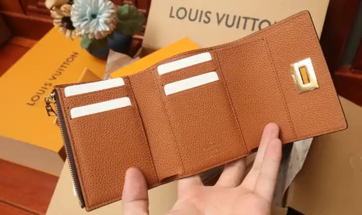 LV Wallets 4206A-4537