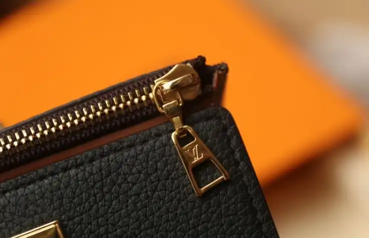 LV Wallets 4206A-4537