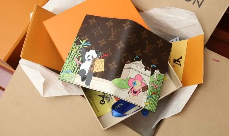 LV Wallets 4206A-4705