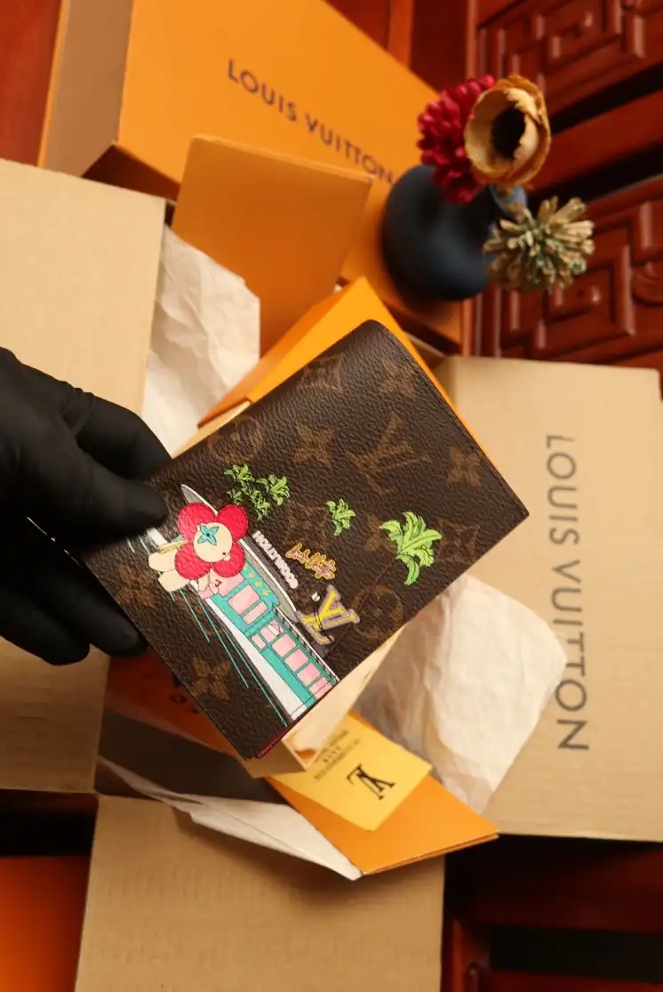 LV Wallets 4206A-4706