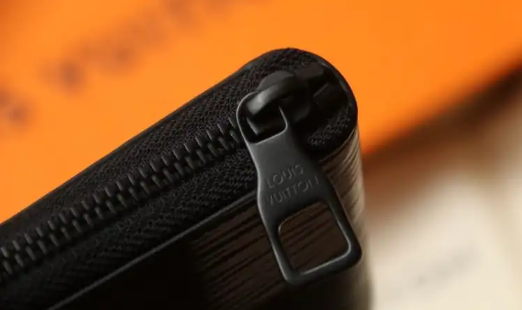 LV Wallets 4206A-4710