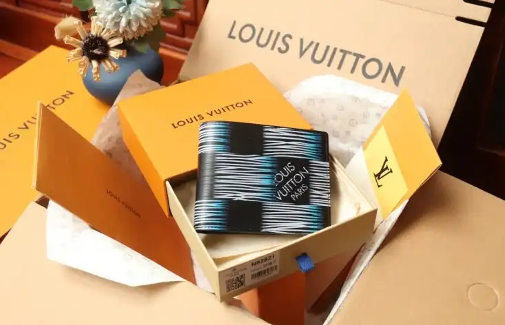 LV Wallets 4206A-4711