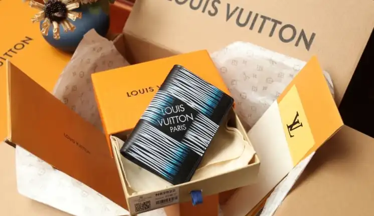 LV Wallets 4206A-4712