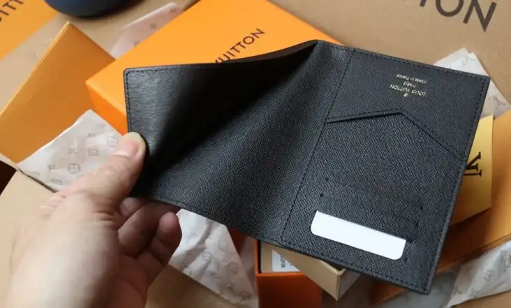LV Wallets 4206A-4718