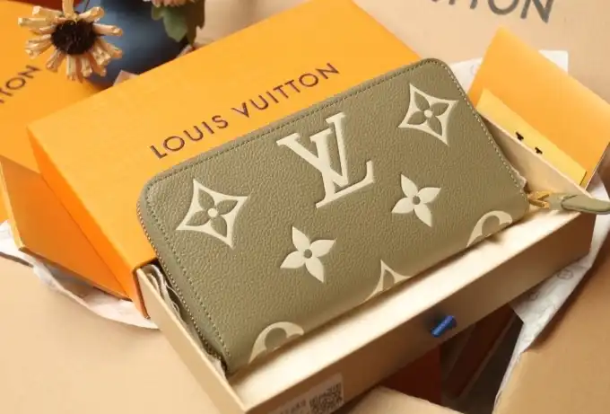 LV Wallets 4206A-4719