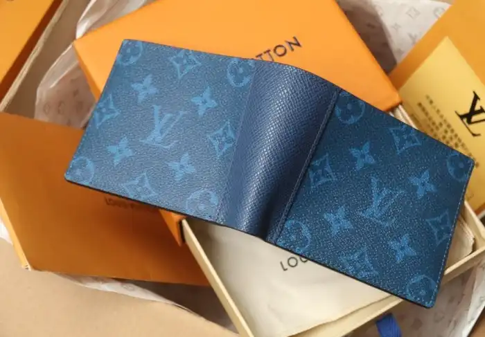 LV Wallets 4206A-4722