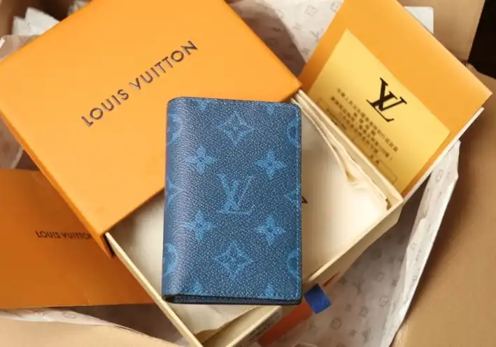 LV Wallets 4206A-4723