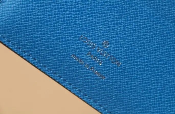 LV Wallets 4206A-4727