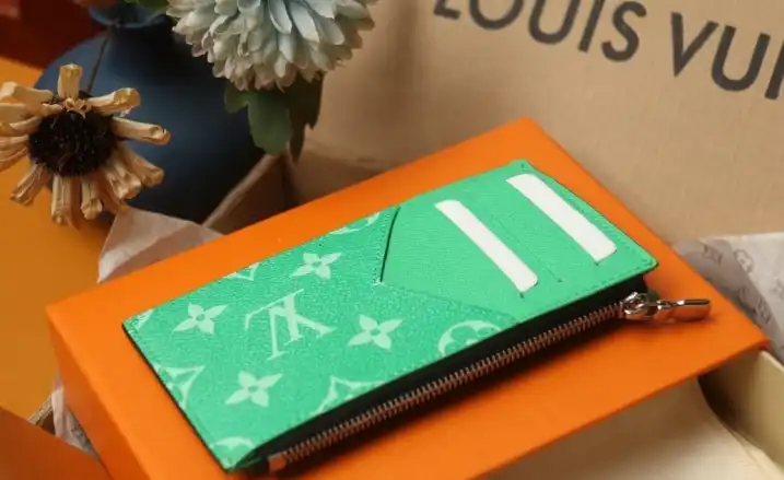 LV Wallets 4206A-4728