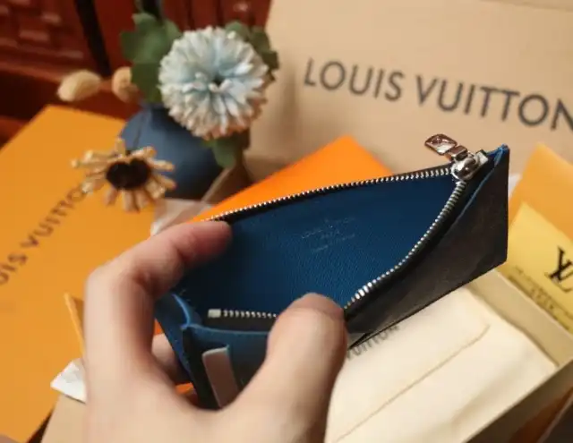 LV Wallets 4206A-4729
