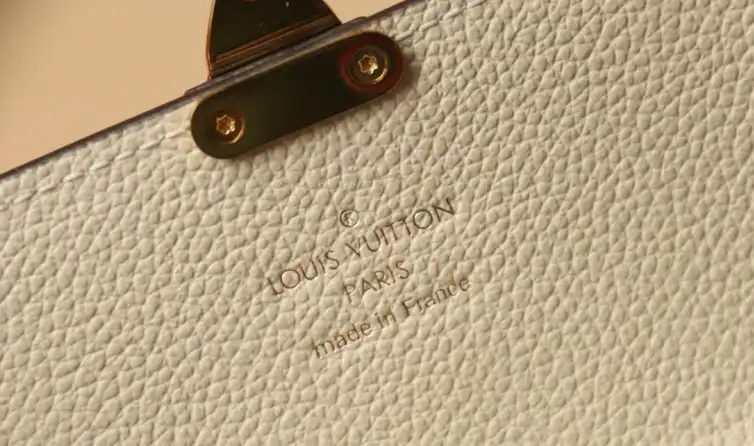 LV Wallets 4206A-4731