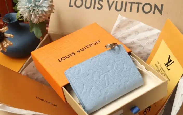 LV Wallets 4206A-4738