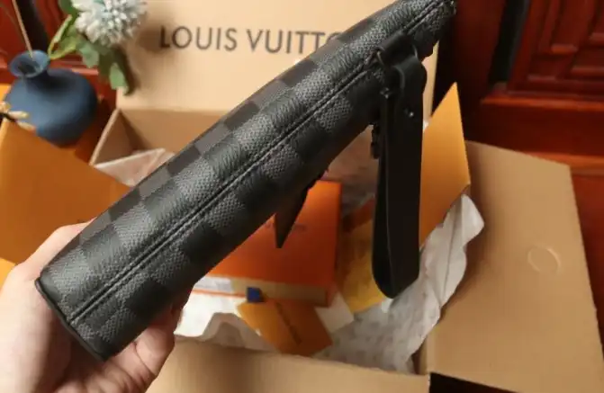 LV Wallets 4206A-4742