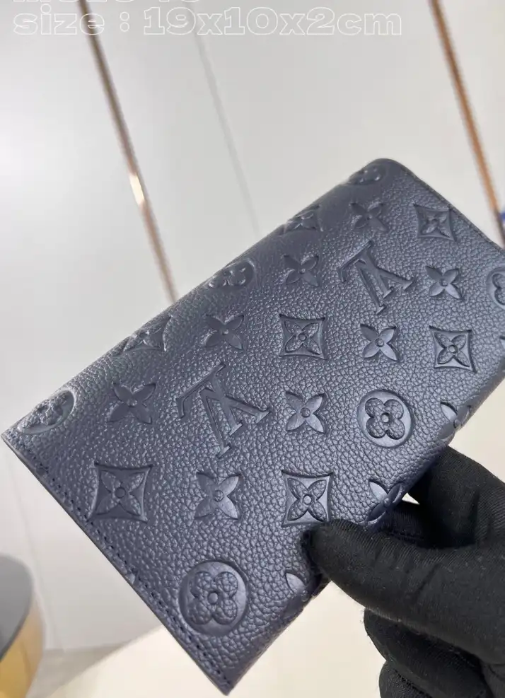 LV Wallets 4206A-4806