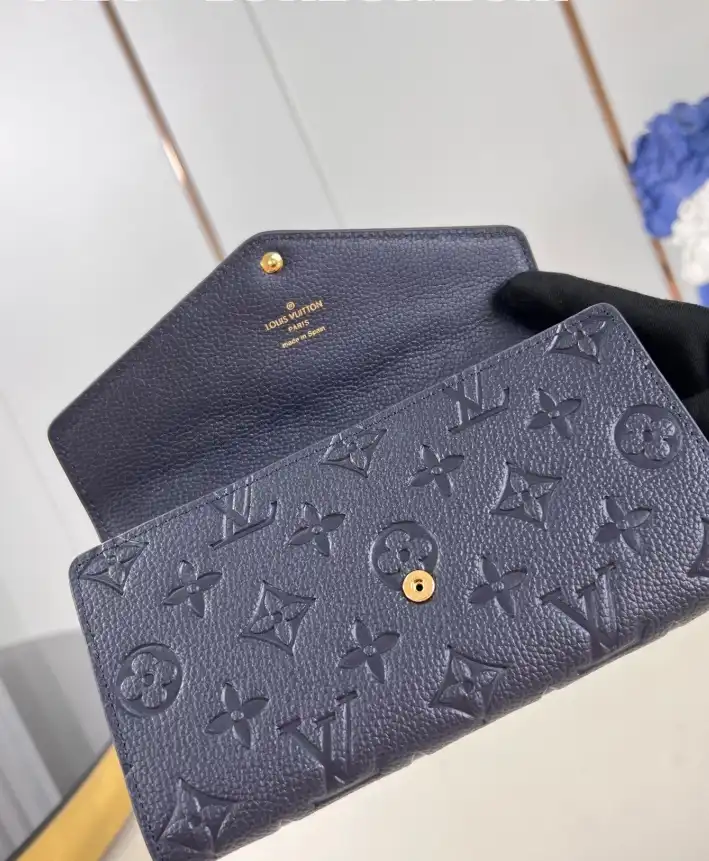 LV Wallets 4206A-4806