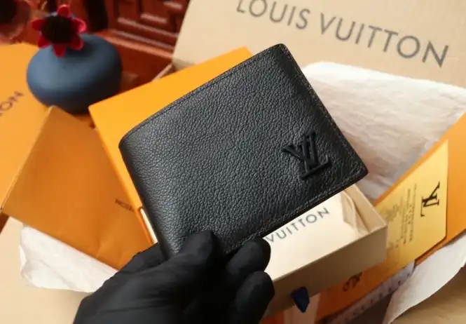 LV Wallets 4206A-6241