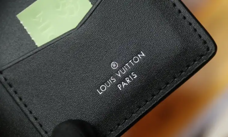 LV Wallets 4206A-6242