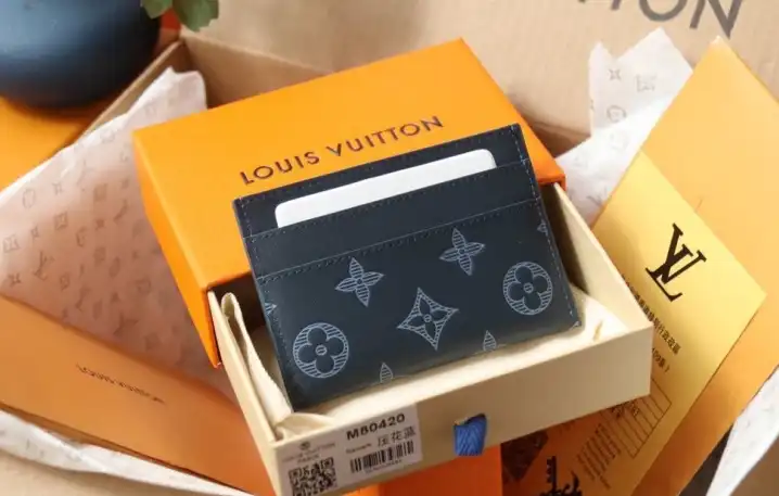 LV Wallets 4206A-6246