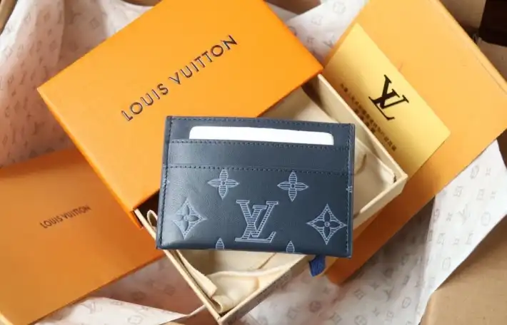 LV Wallets 4206A-6246