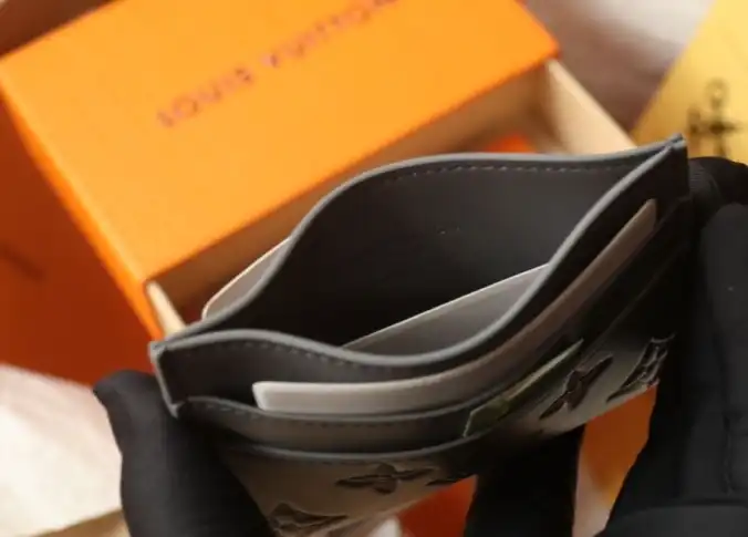 LV Wallets 4206A-6247