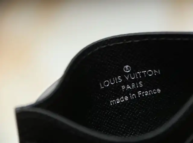 LV Wallets 4206A-6249