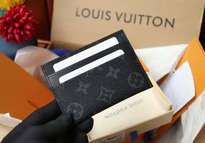 LV Wallets 4206A-6250