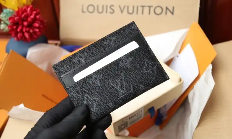 LV Wallets 4206A-6250
