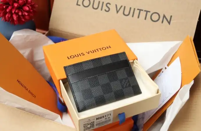 LV Wallets 4206A-6251