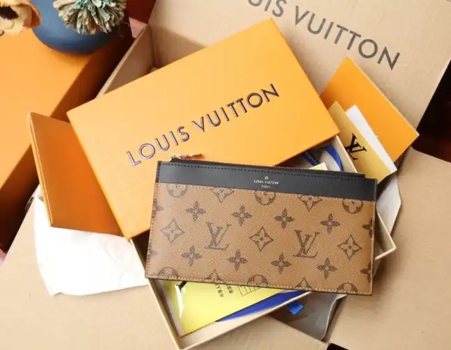 LV Wallets 4206A-6253