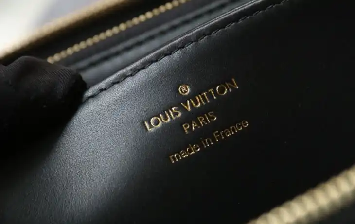 LV Wallets 4206A-6254