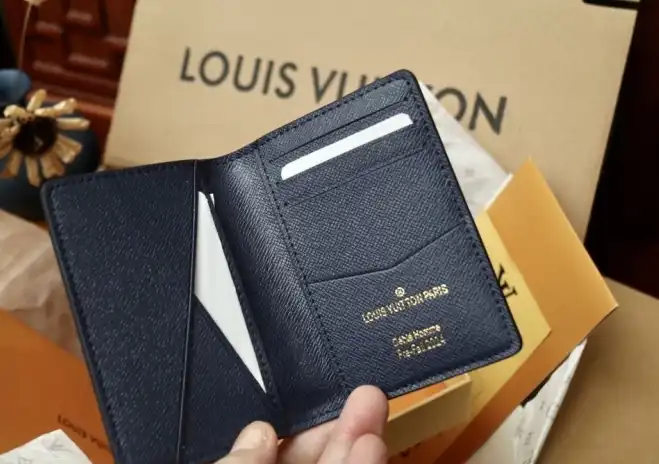 LV Wallets 4206A-6261