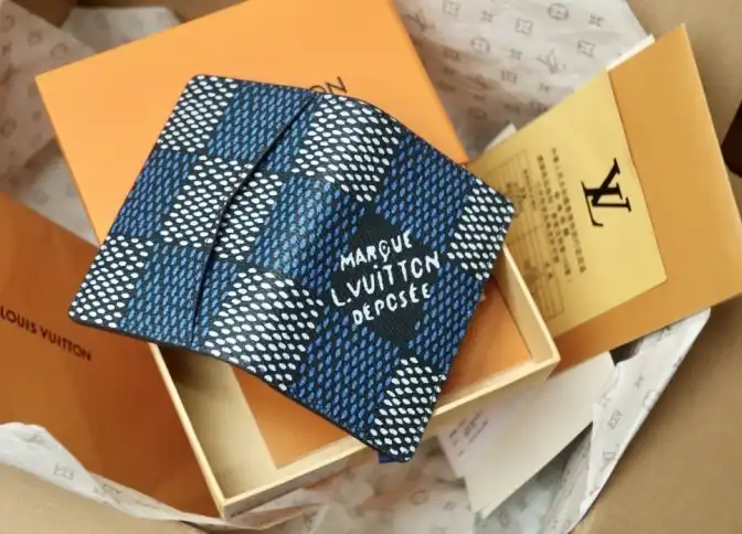 LV Wallets 4206A-6261