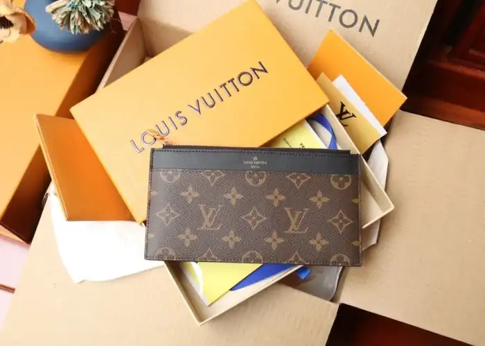 LV Wallets 4206A-6269