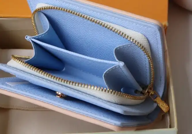 LV Wallets 4206A-6270