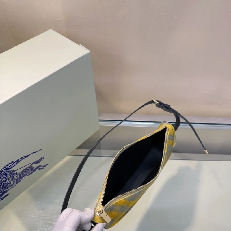 Burberry Top Handle Bags 4211D-0023