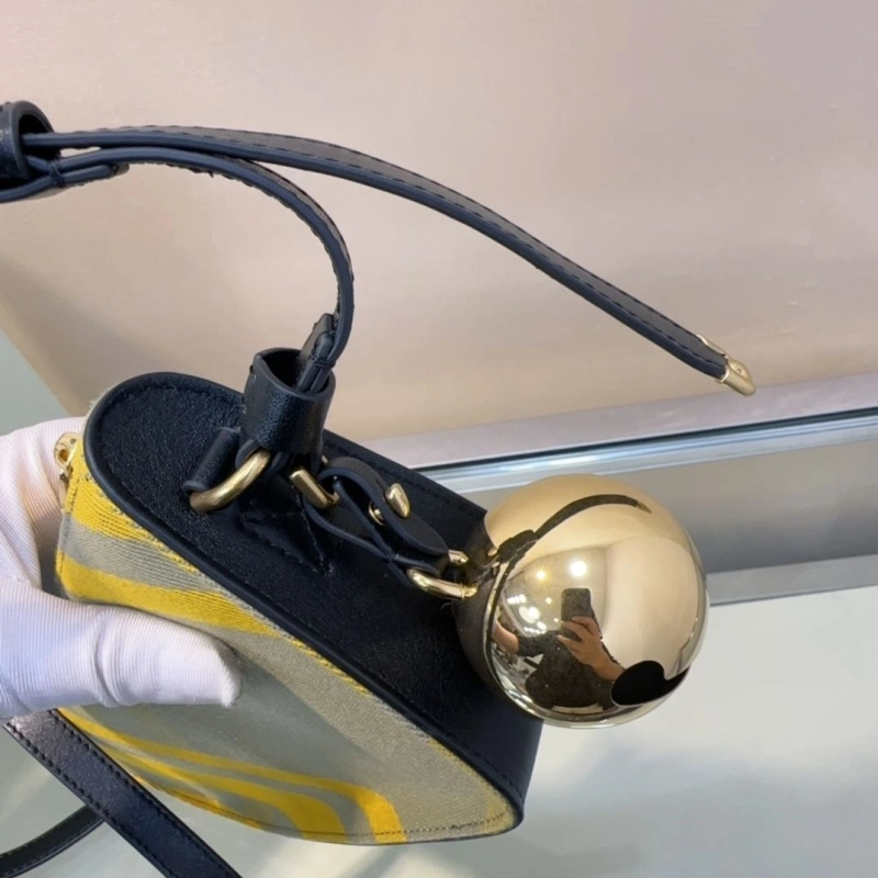 Burberry Top Handle Bags 4211D-0024