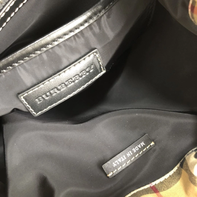 Burberry Backpacks 4211D-0054