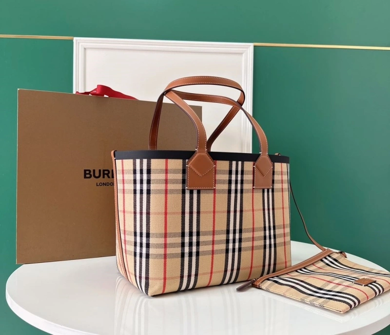 Burberry Shopping Bags 4211D-0065