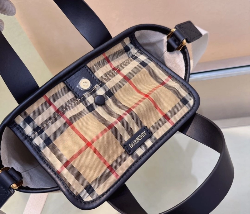 Burberry Shopping Bags 4211D-0092