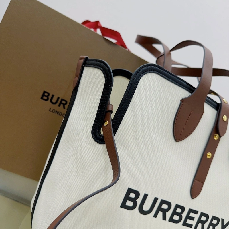 Burberry Shopping Bags 4211D-0209