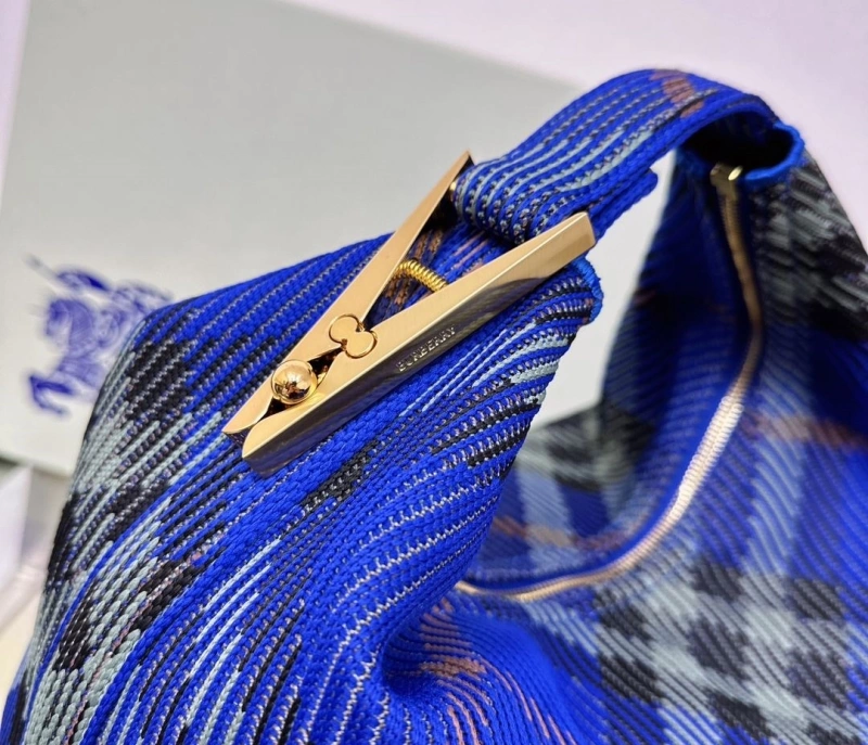 Burberry Top Handle Bags 4211D-0233