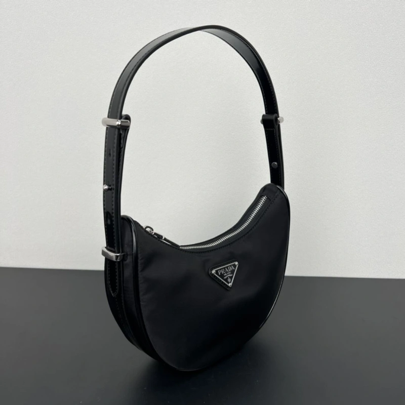 Prada Top Handle Bags 4213-0036