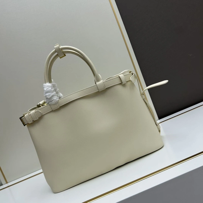 Prada Shopping Bags 4213-0151