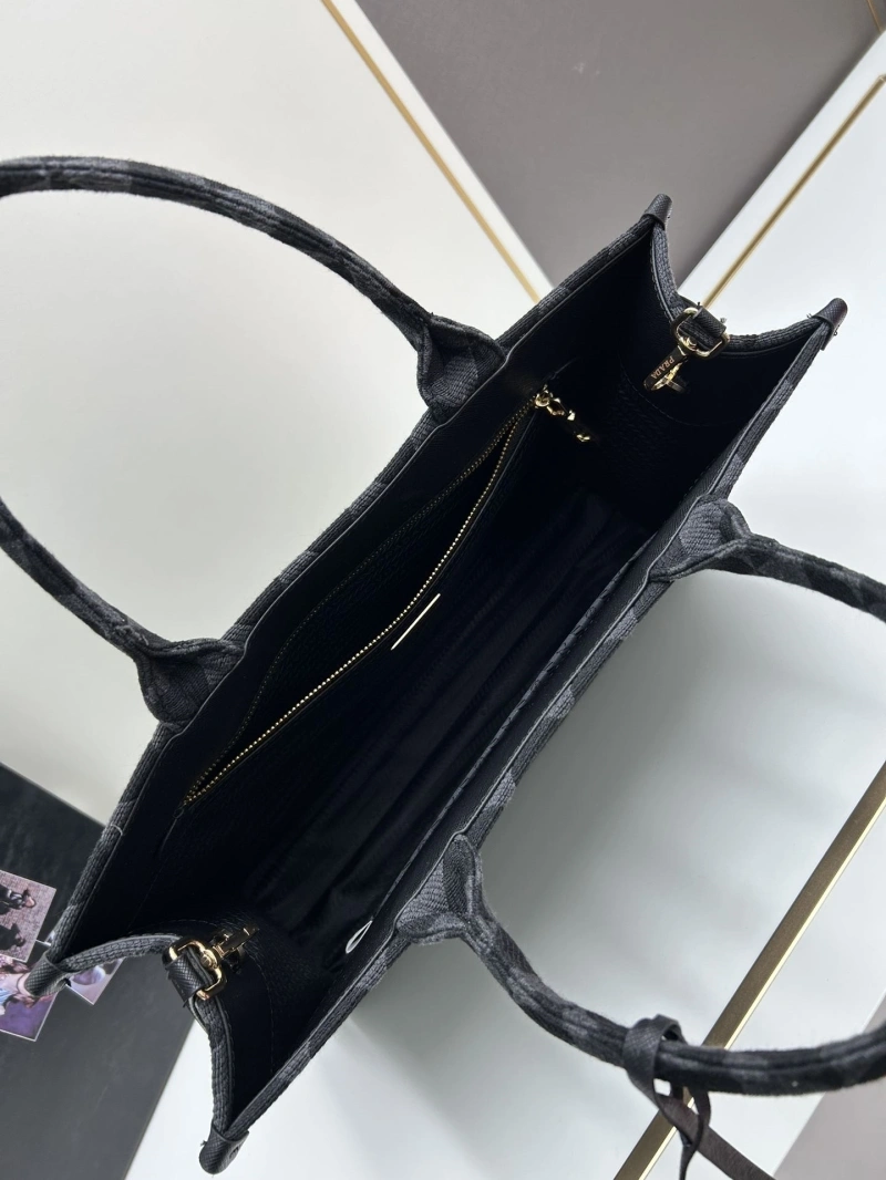 Prada Shopping Bags 4213-0243