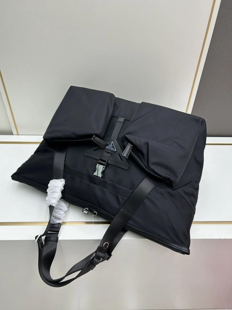 Mens Prada Briefcases 4213-0271