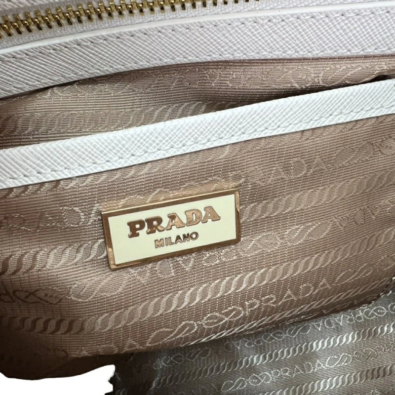 Prada Top Handle Bags 4213A-0011