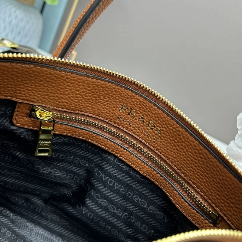 Prada Top Handle Bags 4213A-0192