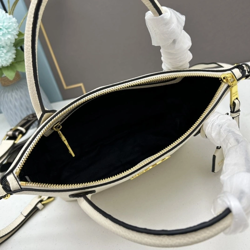 Prada Top Handle Bags 4213A-0195